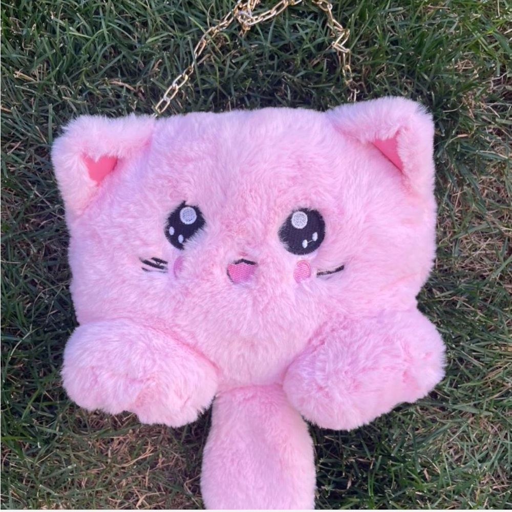 *Cat Pink Fluffy Purse – Adorable & Cozy!*